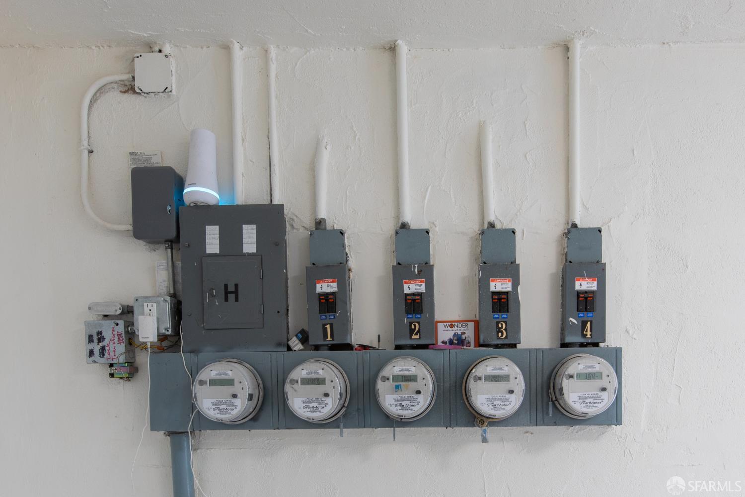 554 Monterey Boulevard