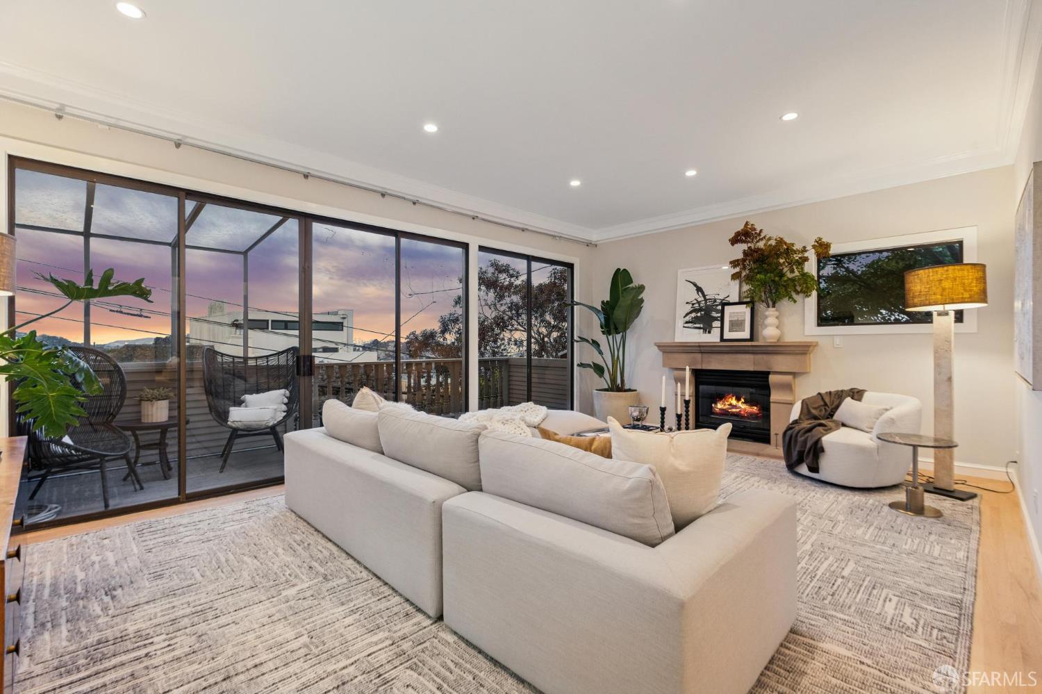 4335 Cesar Chavez Street