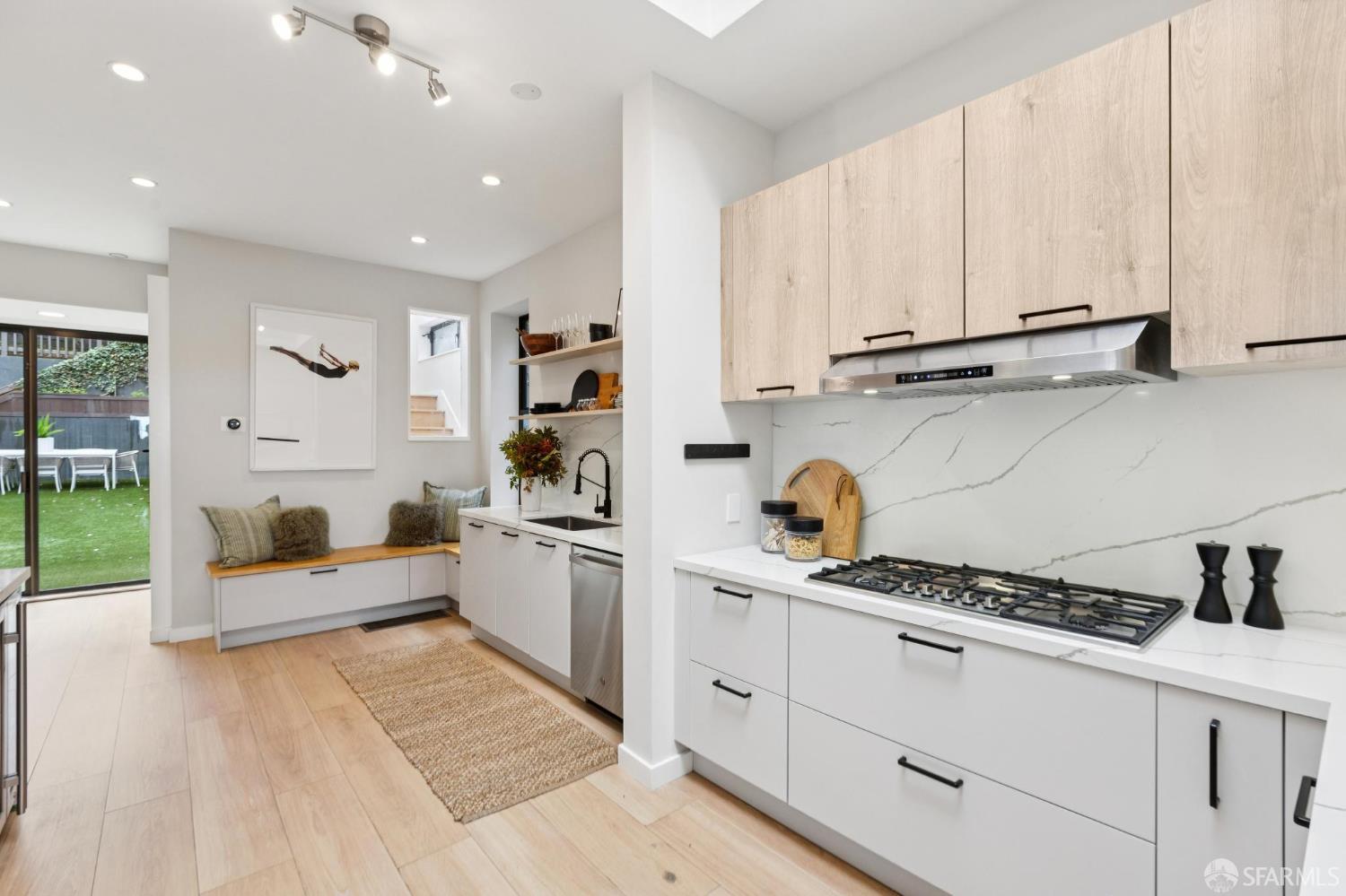 4335 Cesar Chavez Street