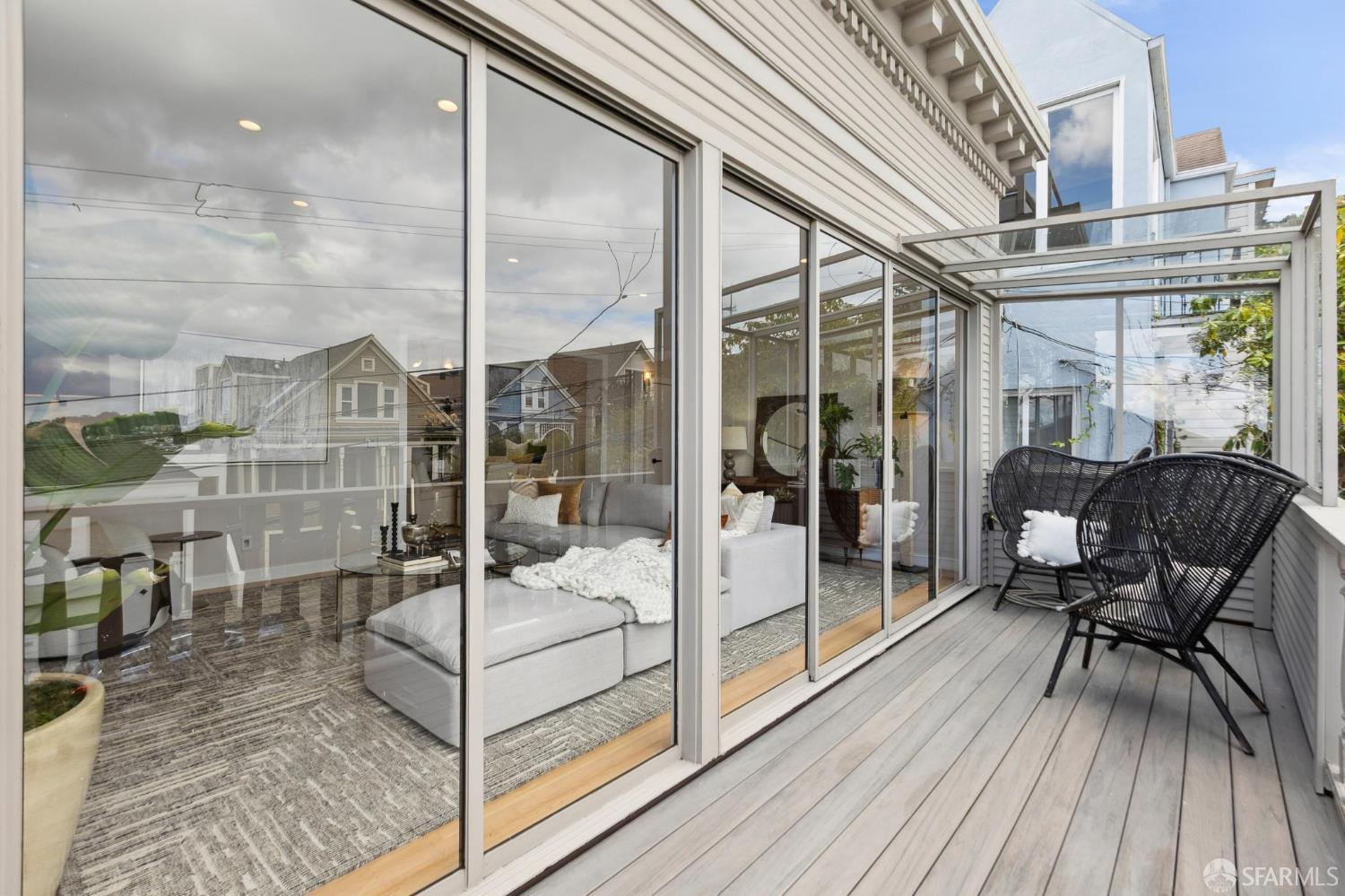 4335 Cesar Chavez Street