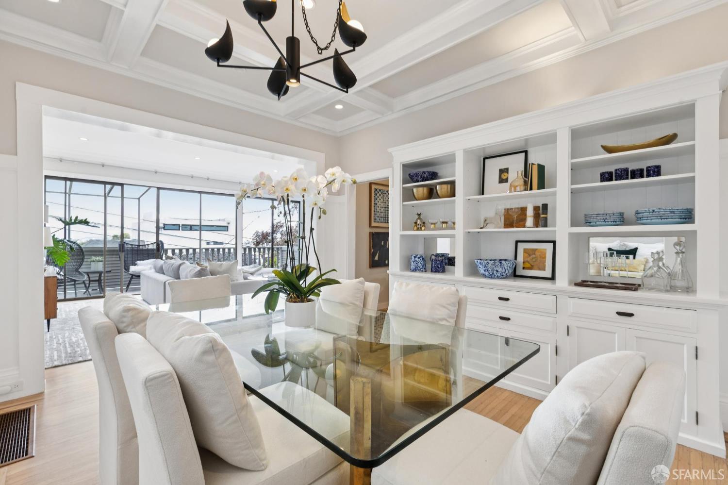 4335 Cesar Chavez Street