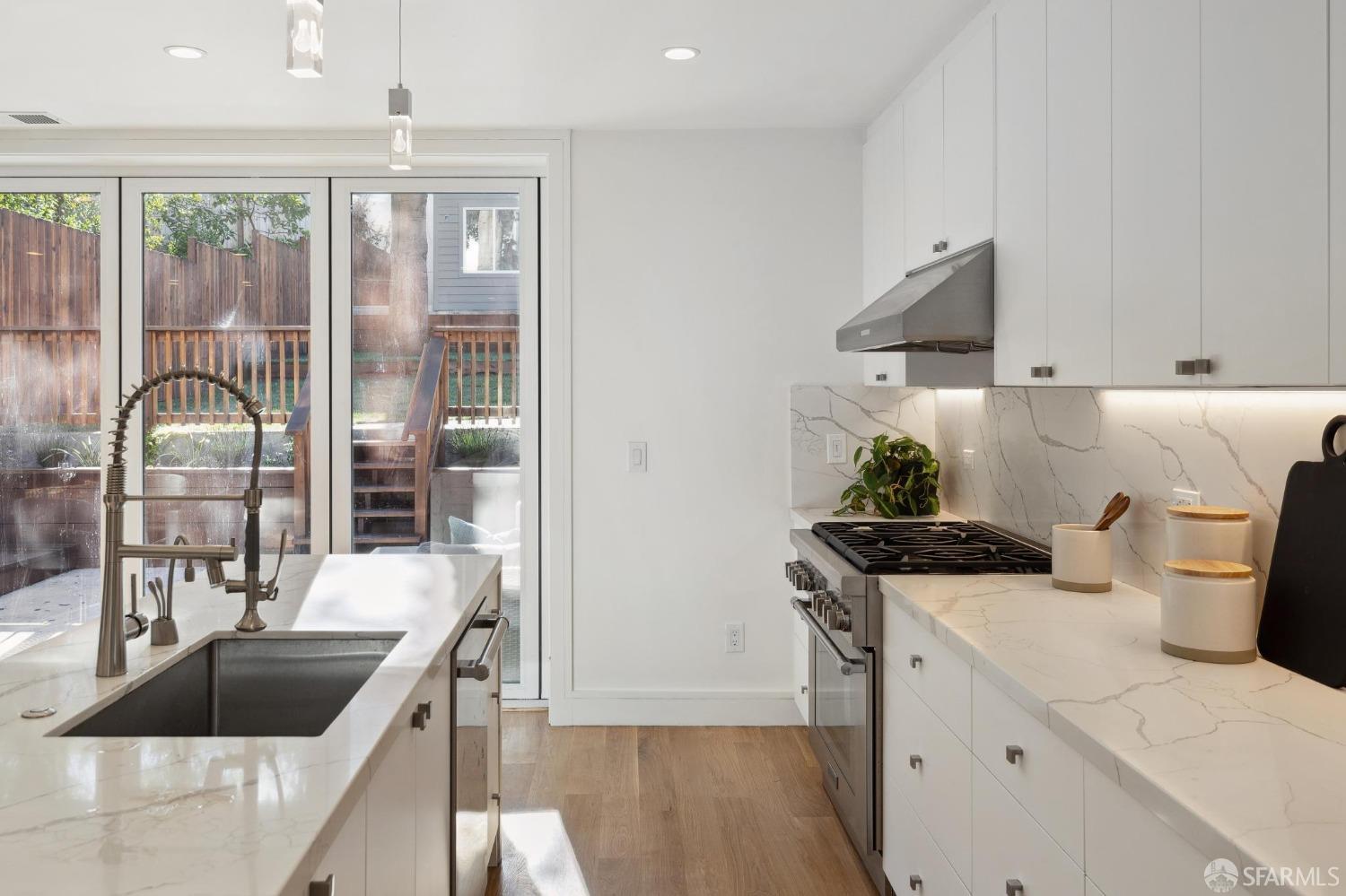 464 Hoffman Avenue, San Francisco