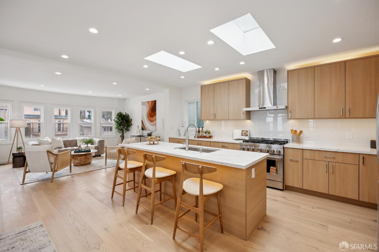 270 Claremont Boulevard