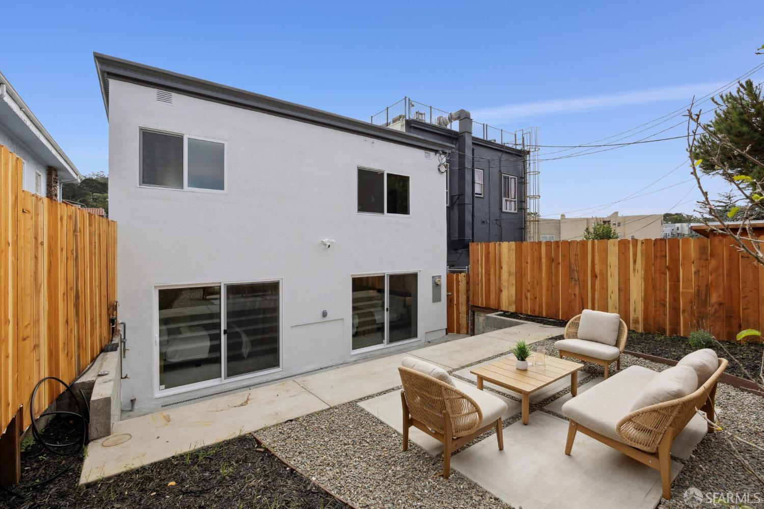 270 Claremont Boulevard