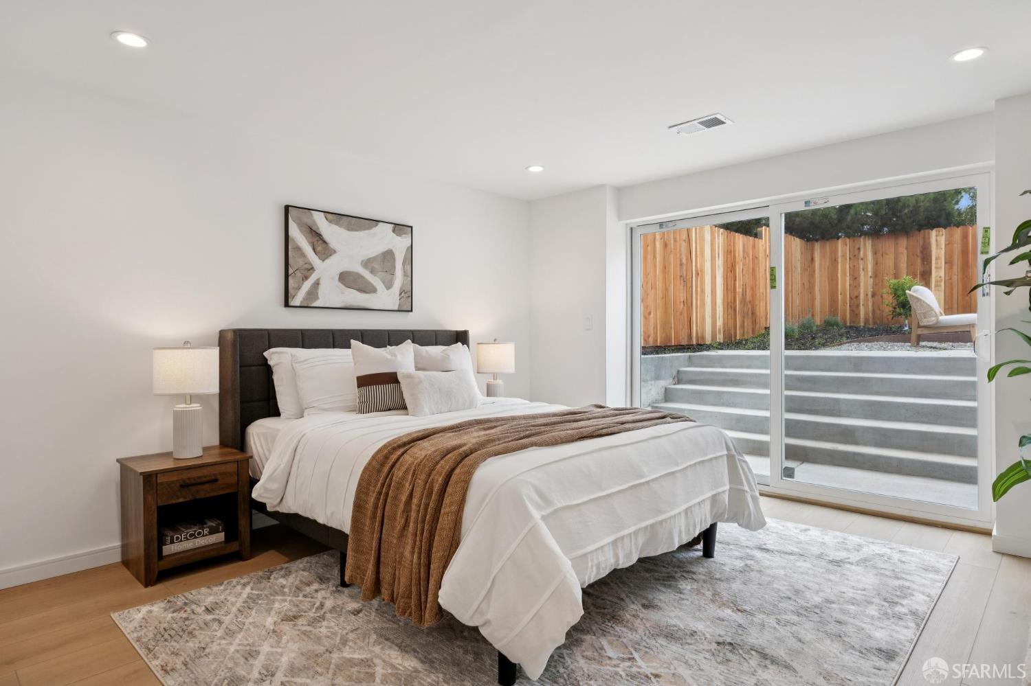 270 Claremont Boulevard