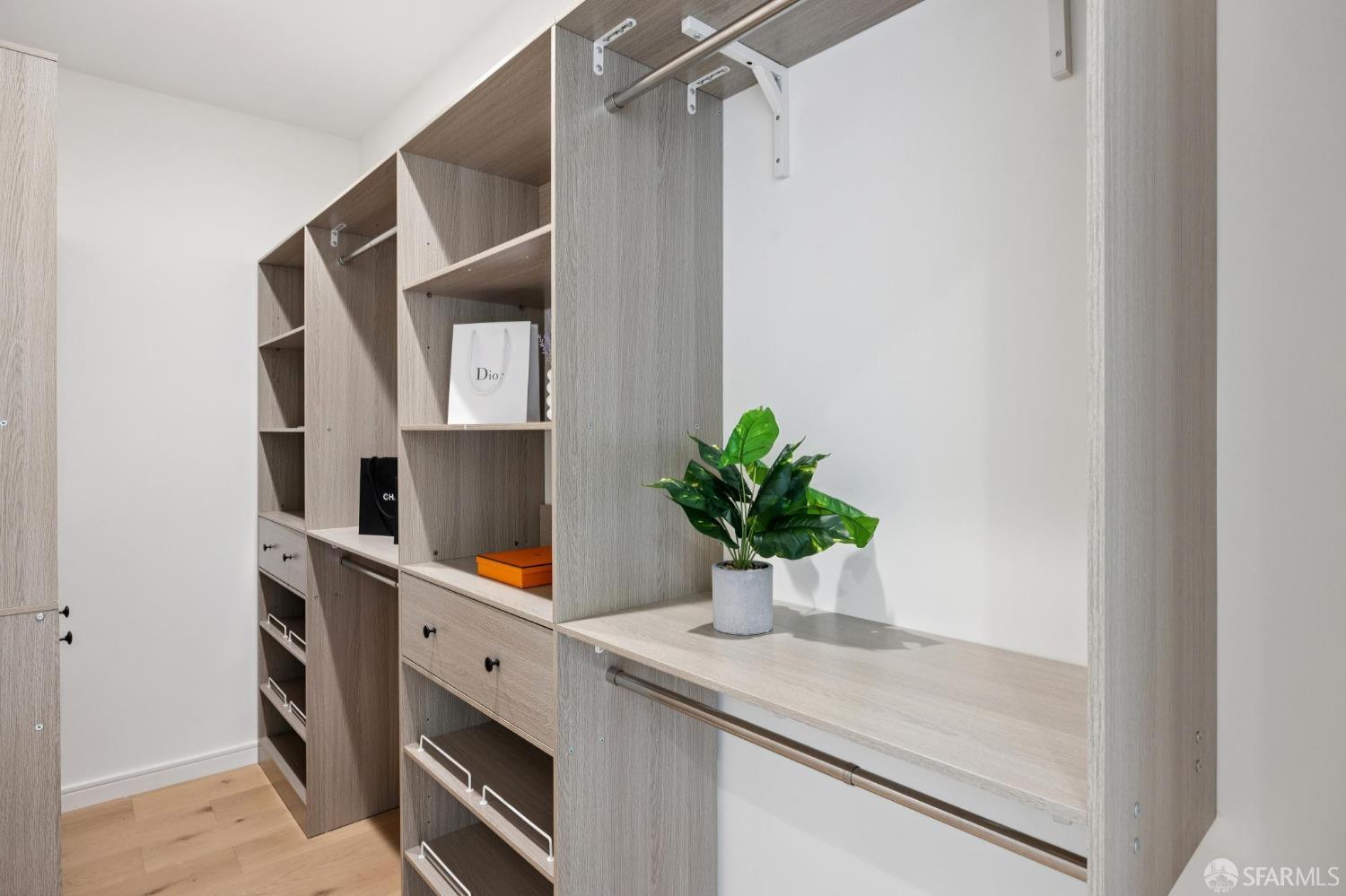 270 Claremont Boulevard