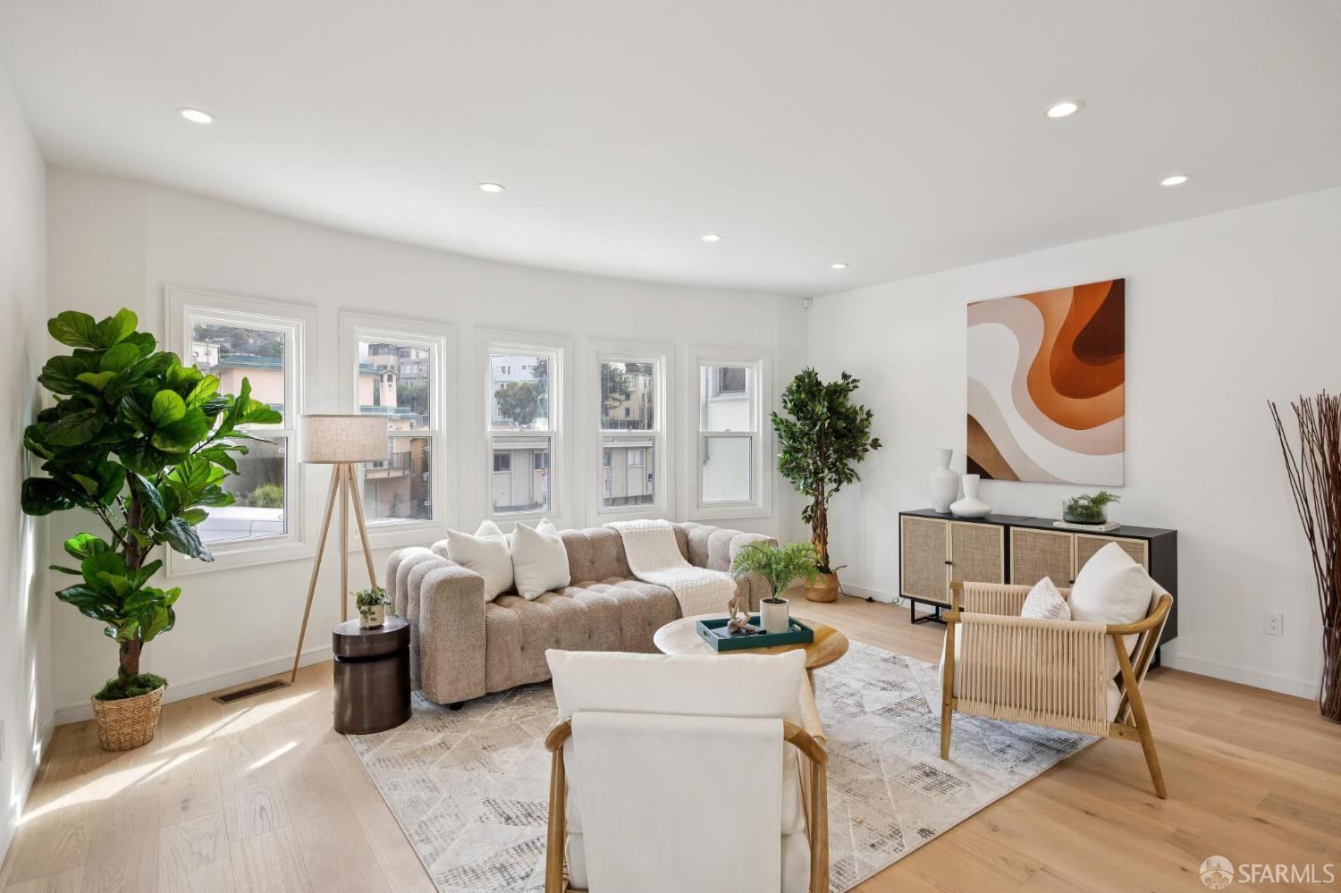 270 Claremont Boulevard