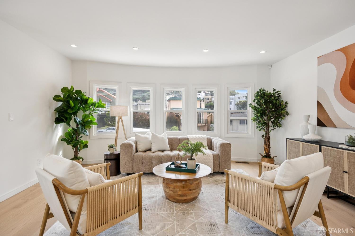 270 Claremont Boulevard