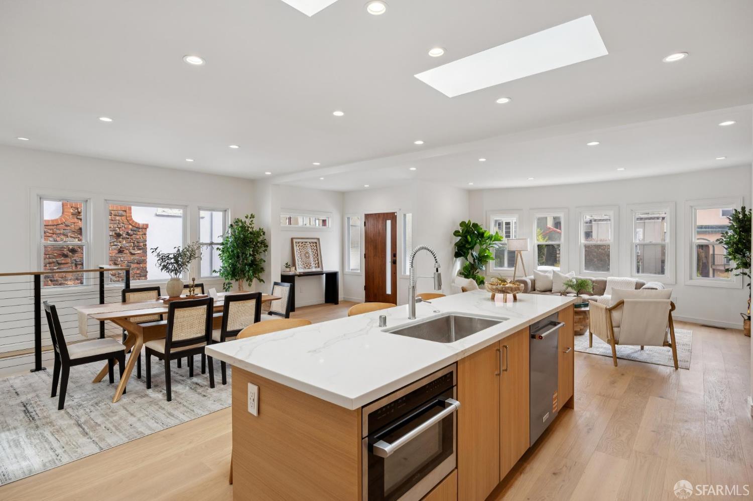 270 Claremont Boulevard