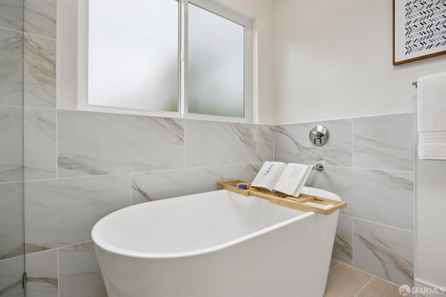 270 Claremont Boulevard