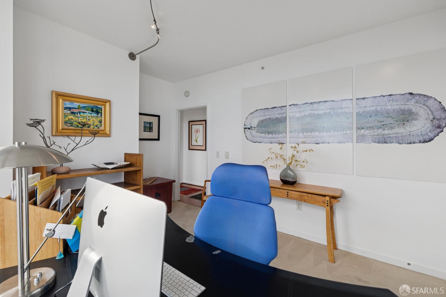 88 King Street # 1305