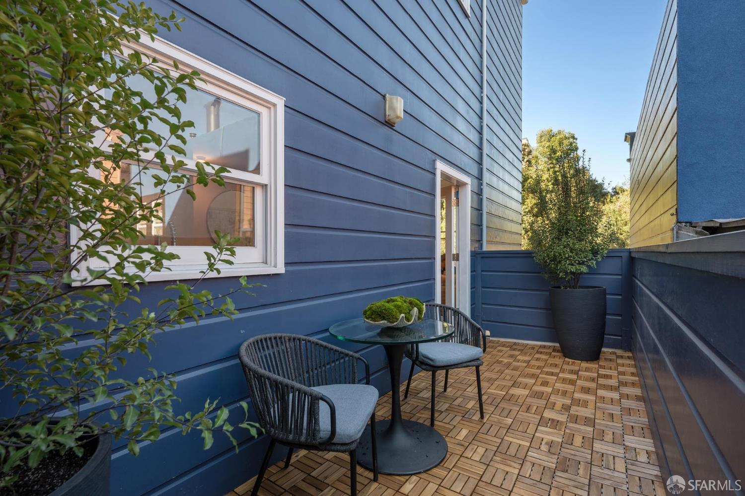 1907 Ofarrell Street