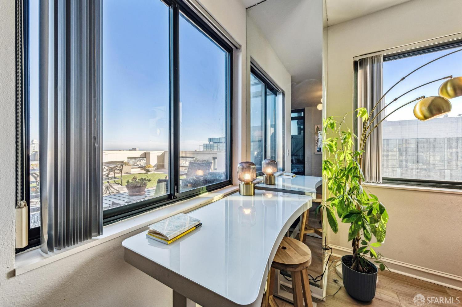 1 Daniel Burnham Court # 1506