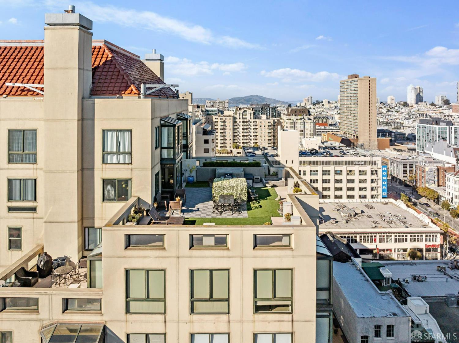 1 Daniel Burnham Court # 1506