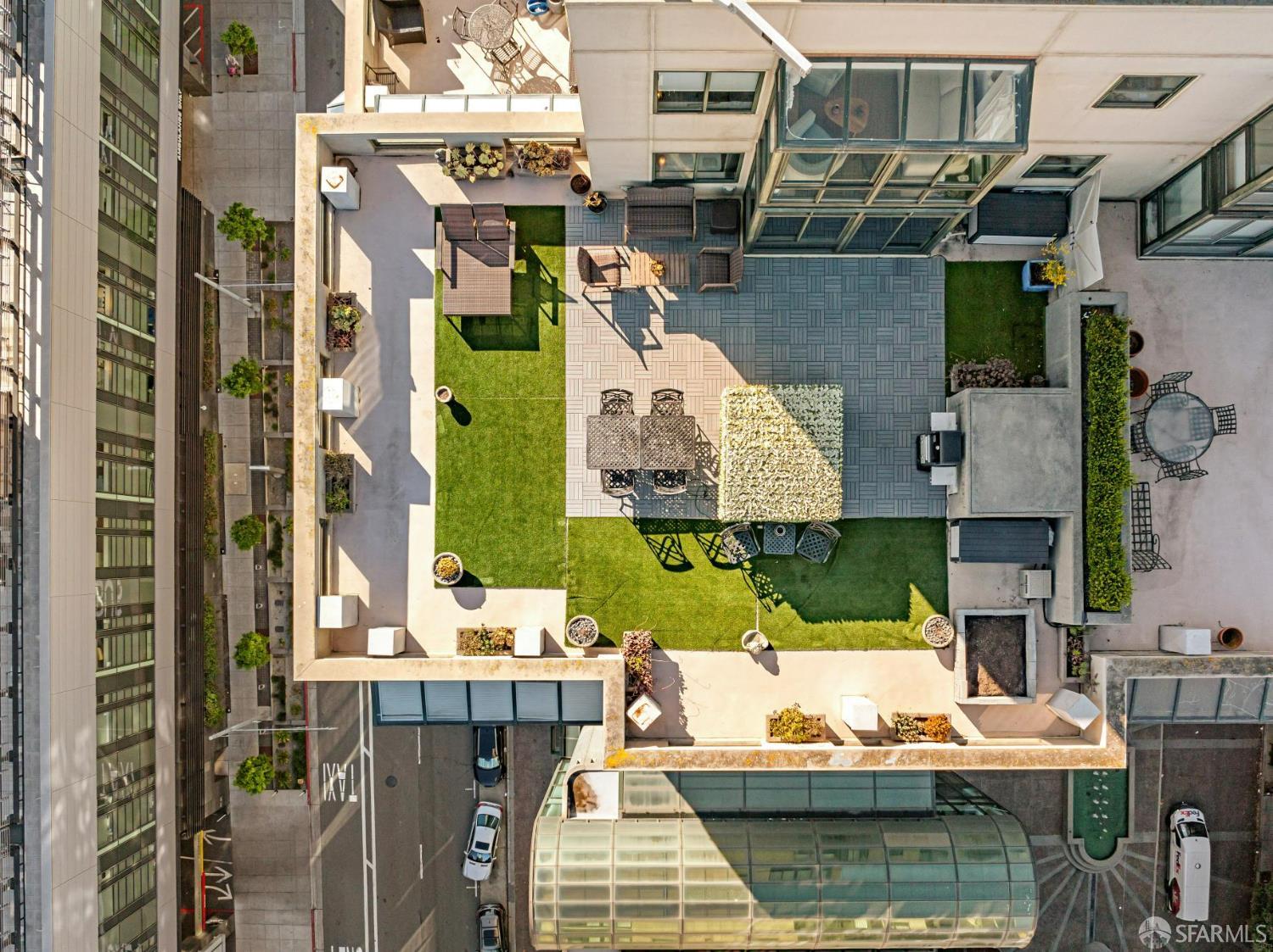 1 Daniel Burnham Court # 1506