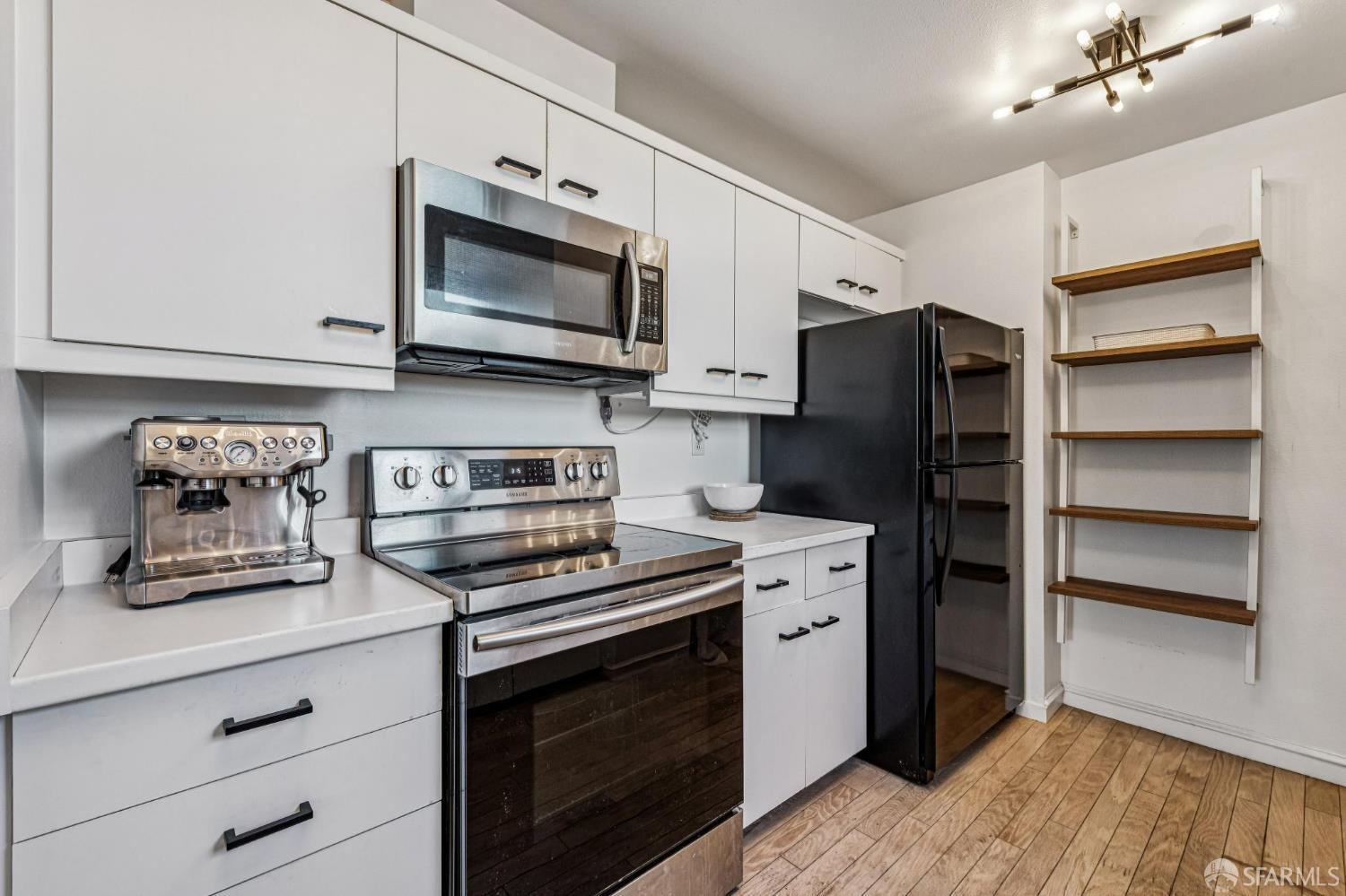 1 Daniel Burnham Court # 1506