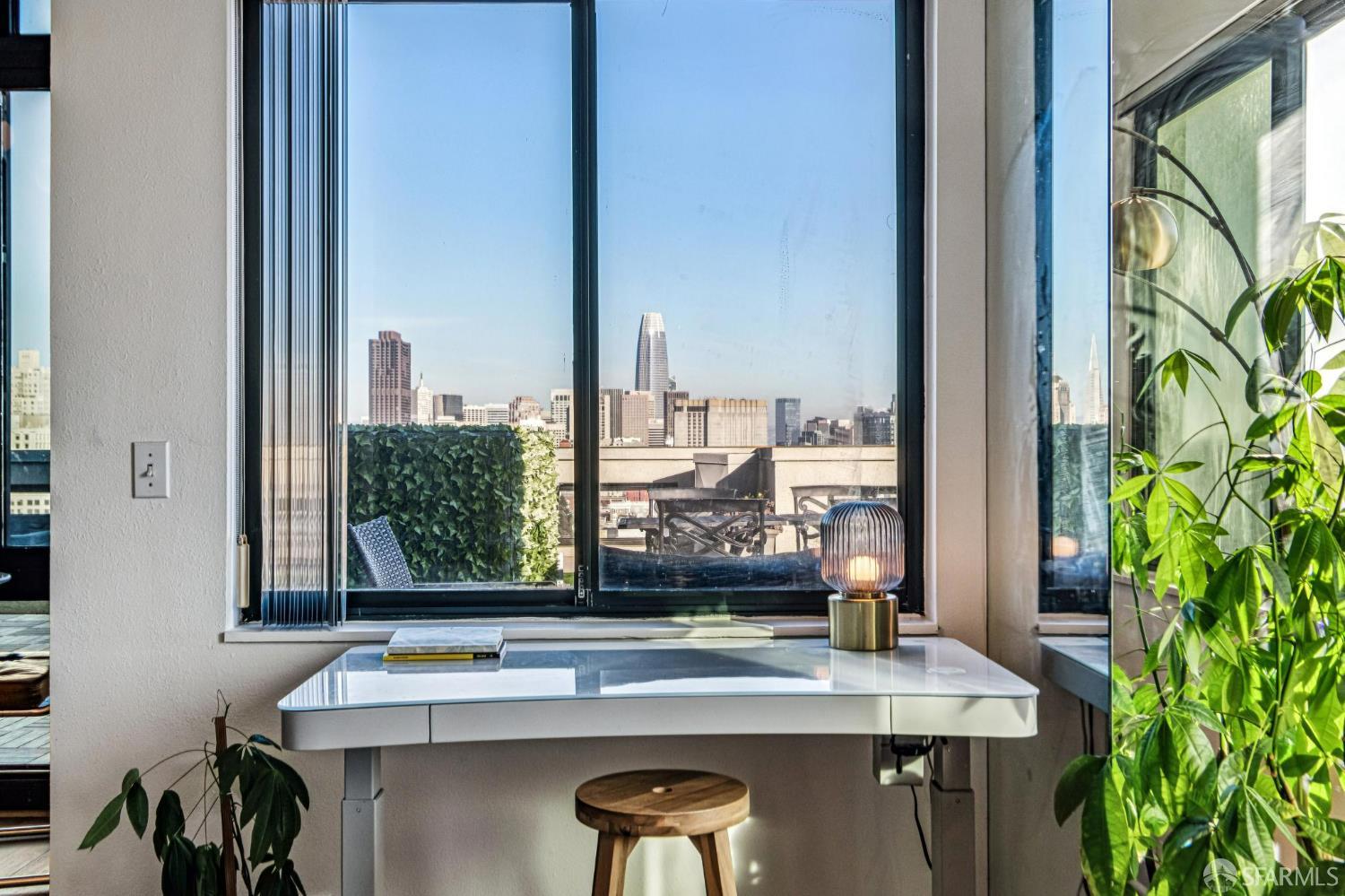 1 Daniel Burnham Court # 1506