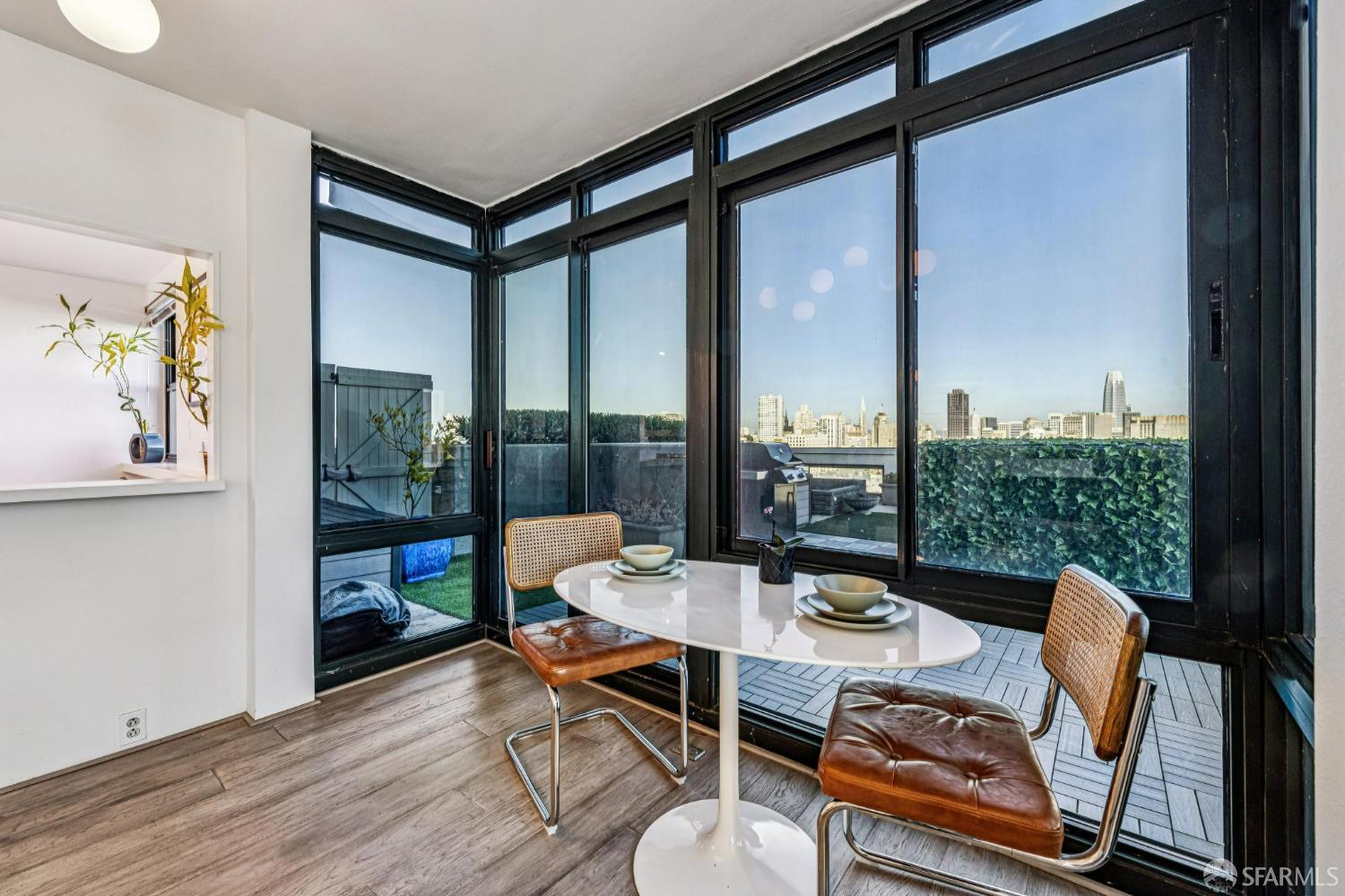 1 Daniel Burnham Court # 1506