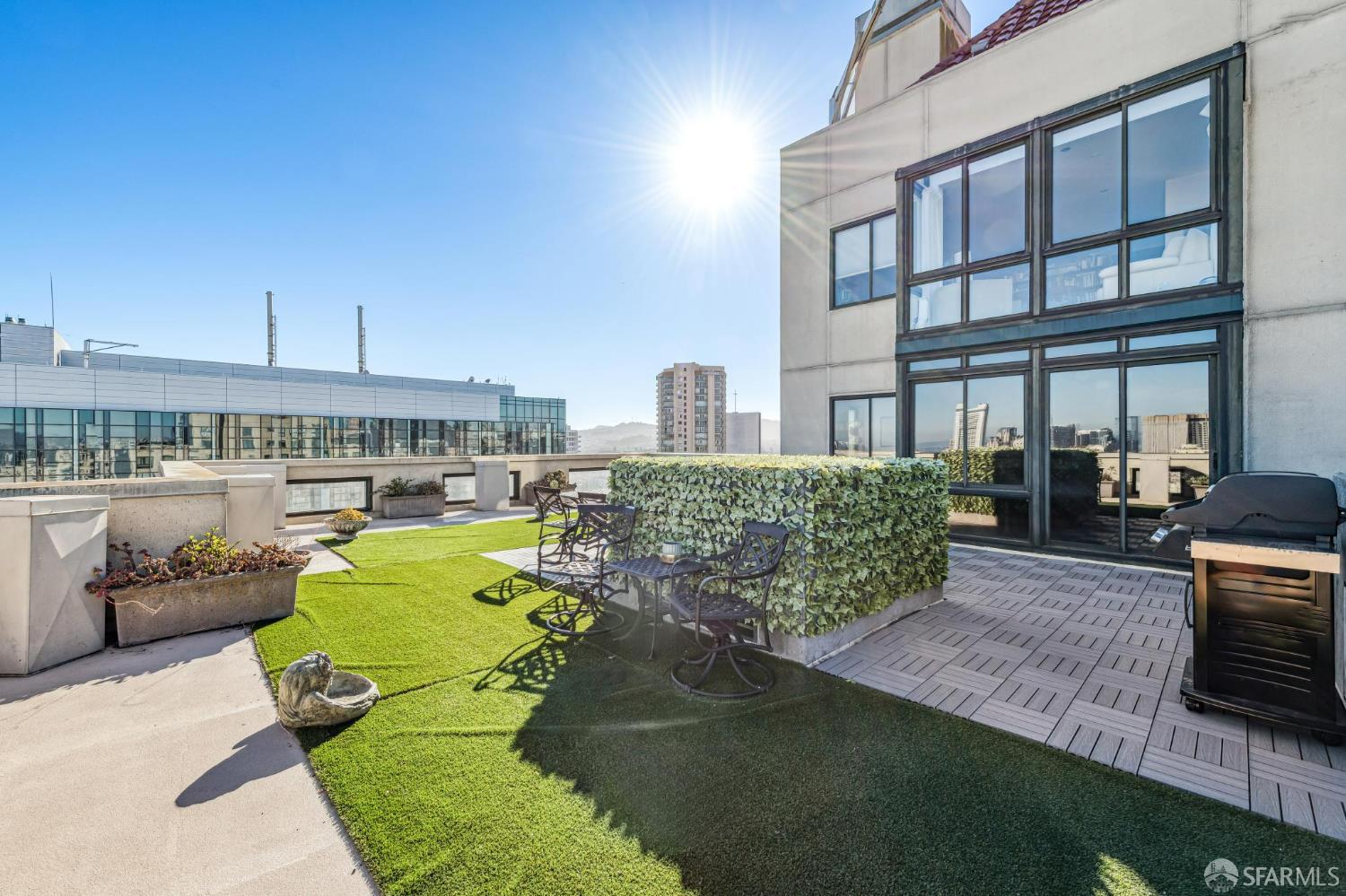 1 Daniel Burnham Court # 1506