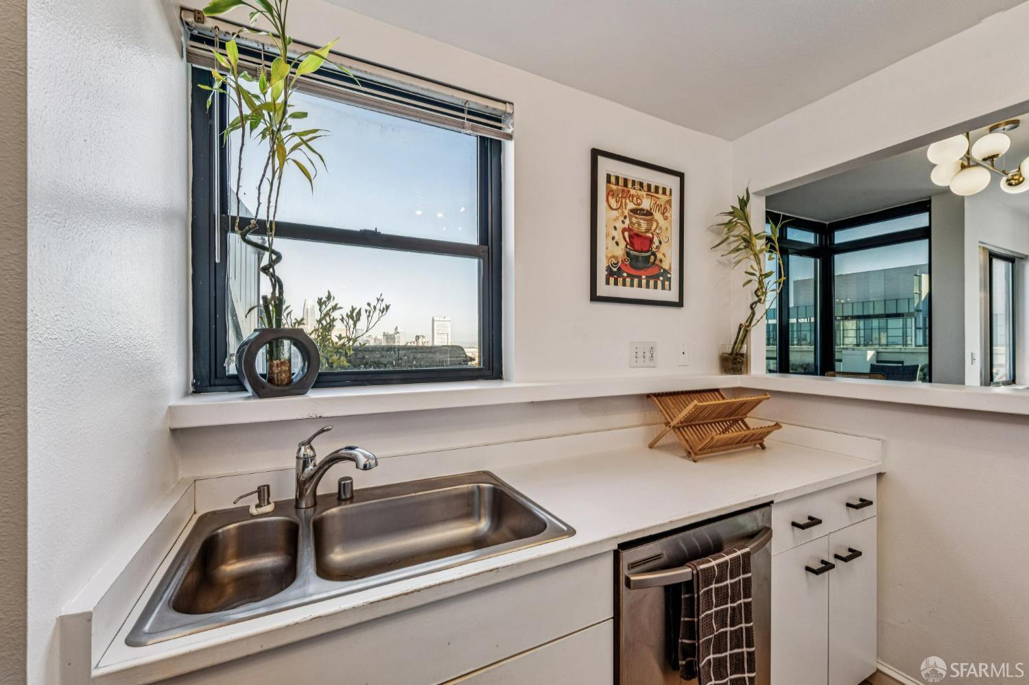 1 Daniel Burnham Court # 1506