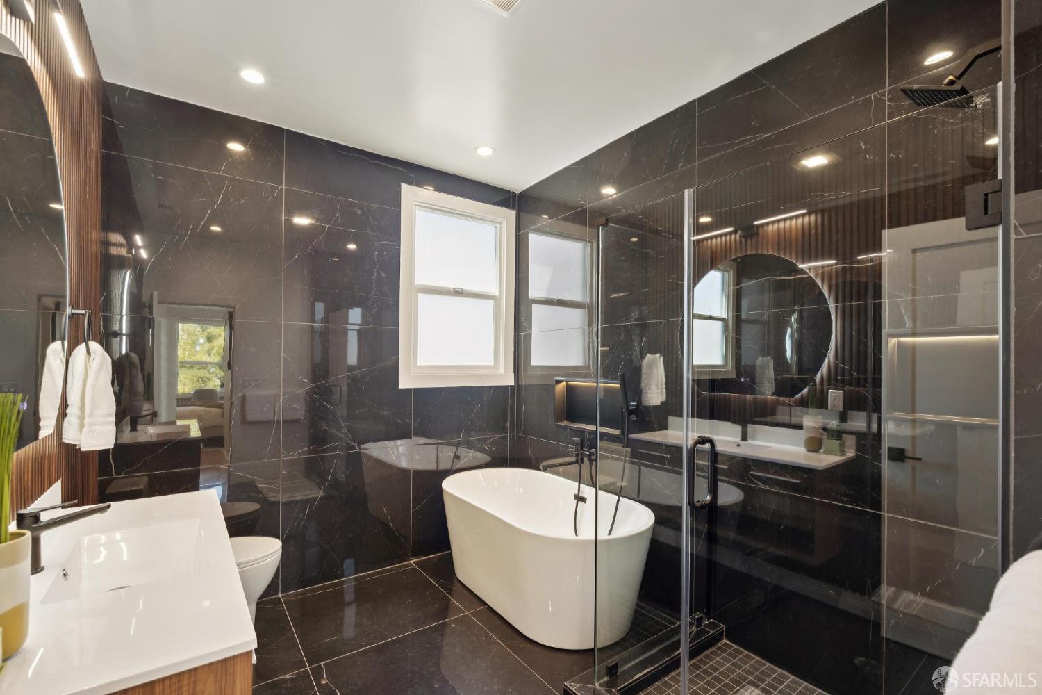 1234 Francisco Street # 6