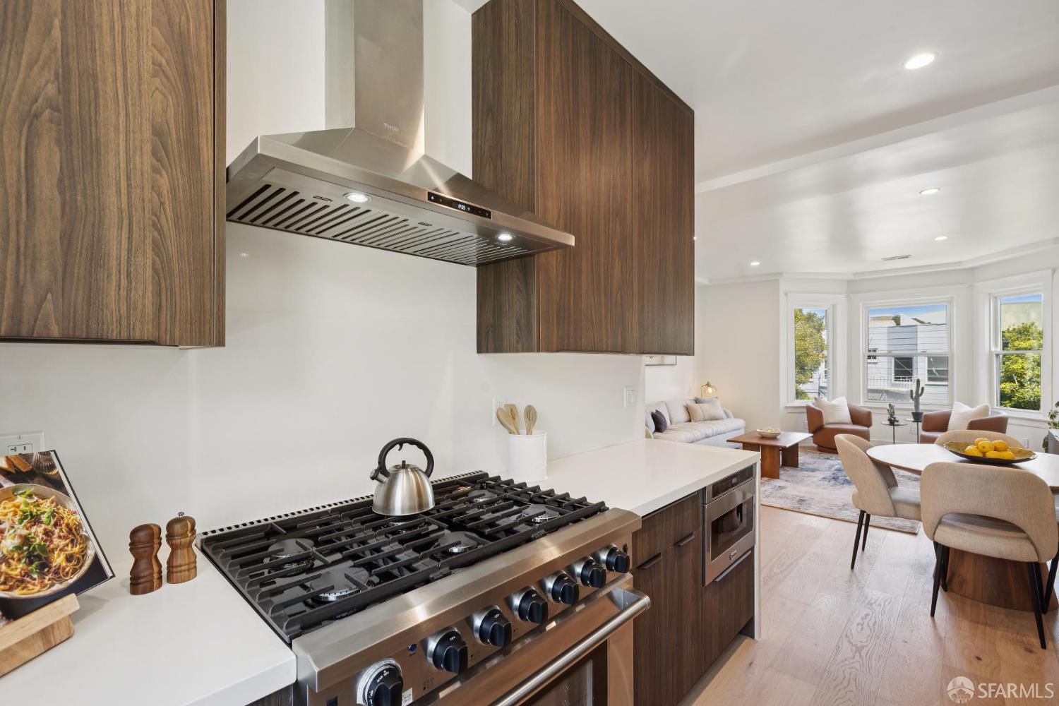 1234 Francisco Street # 6