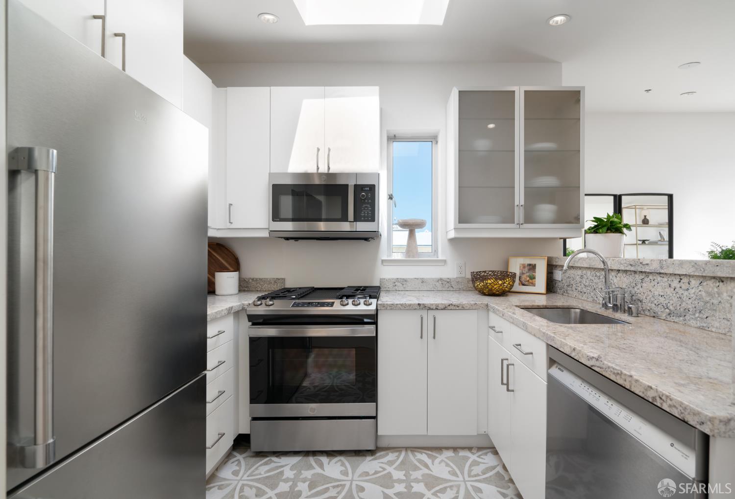 2315 Van Ness Avenue # 7