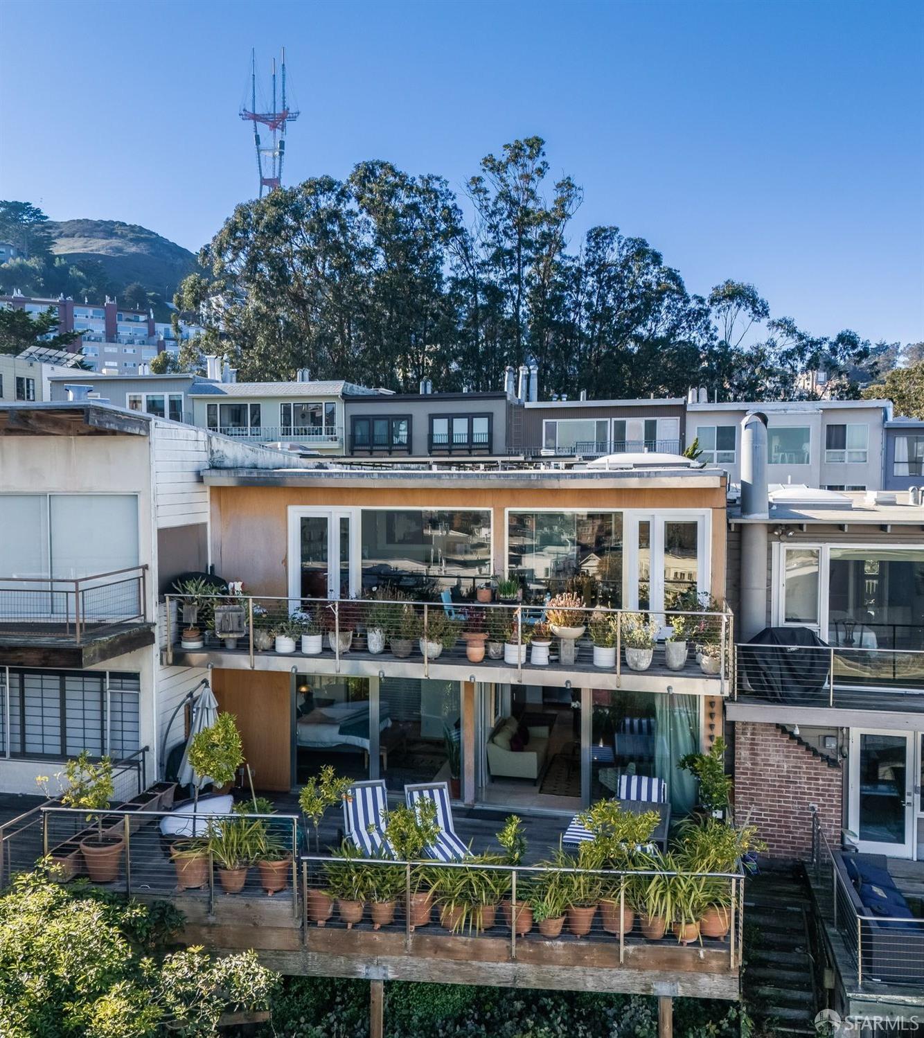 10-12 Grand View Terrace