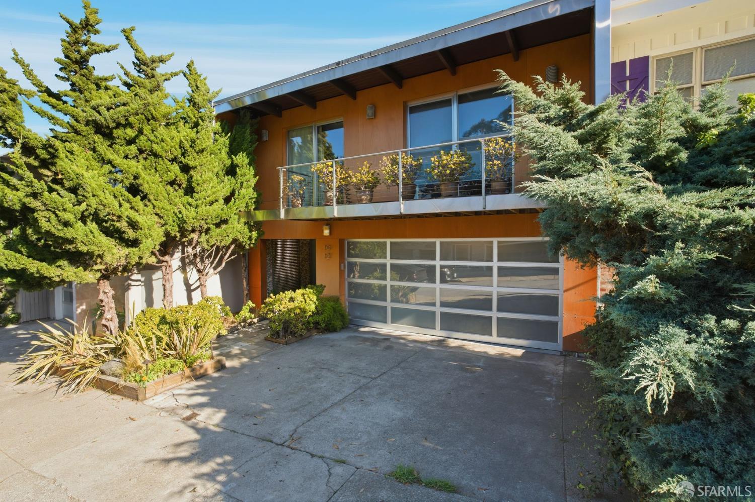 10-12 Grand View Terrace