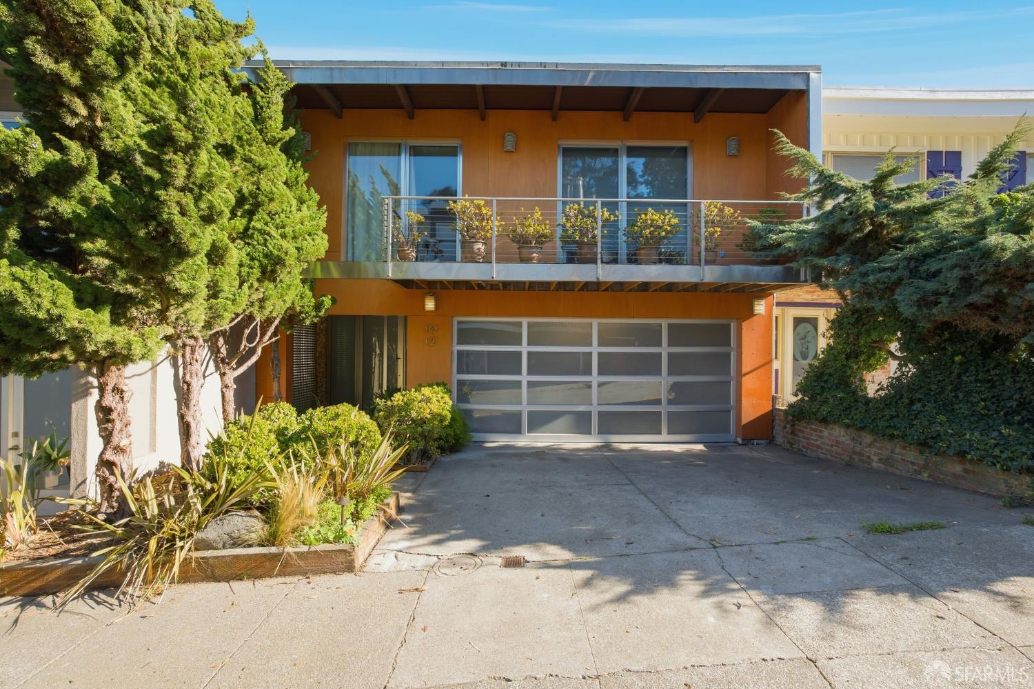 10-12 Grand View Terrace