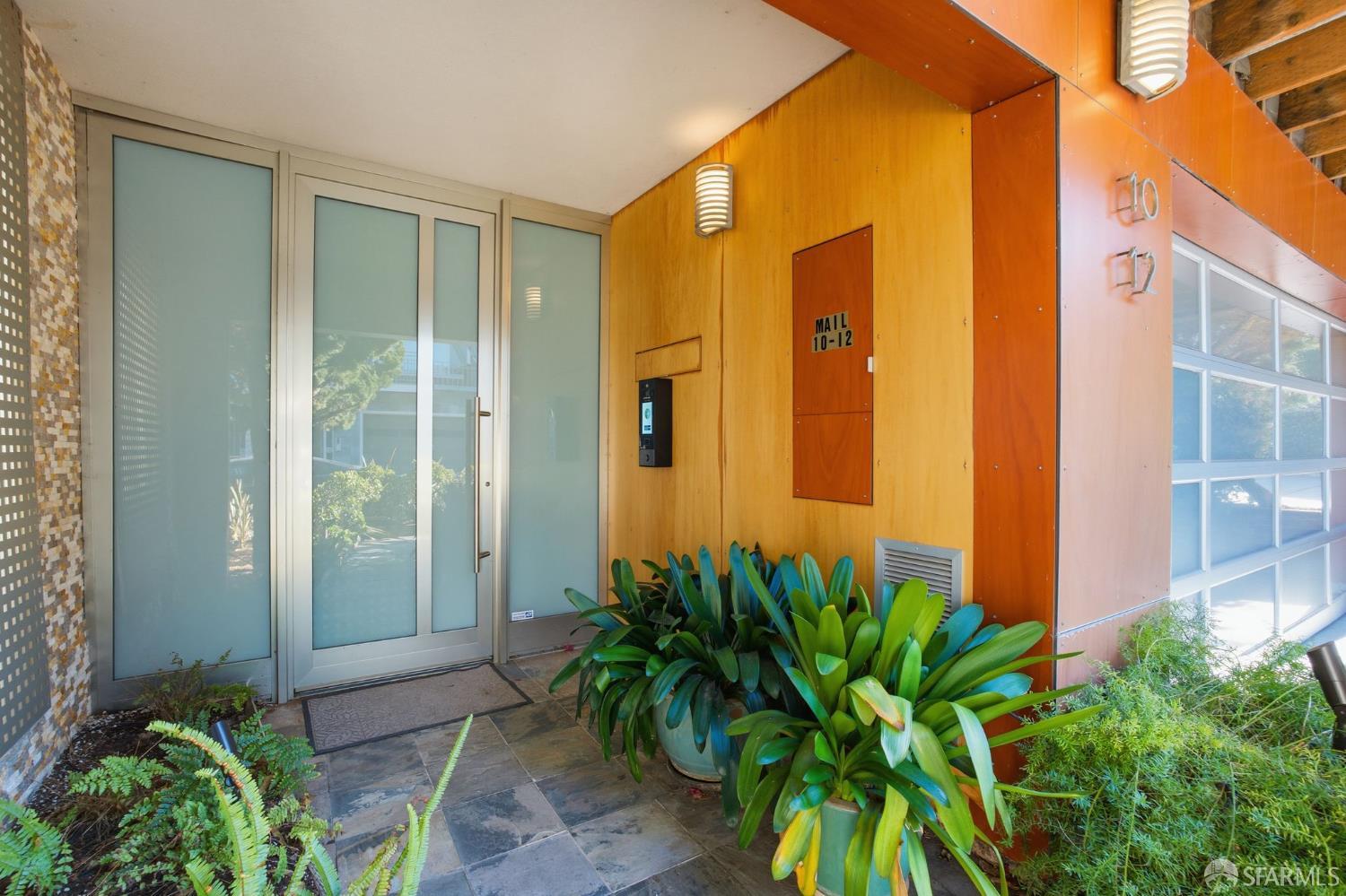 10-12 Grand View Terrace