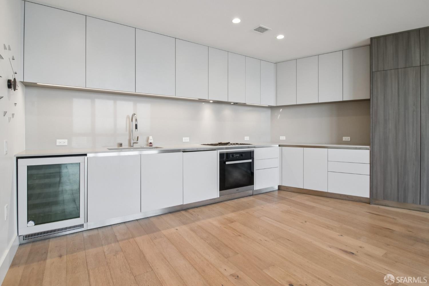 1 Bristol Court # 304