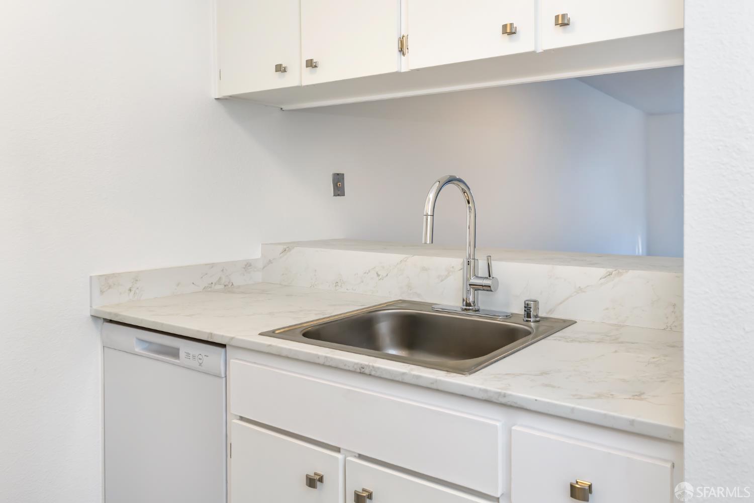 7224 Shelter Creek Lane