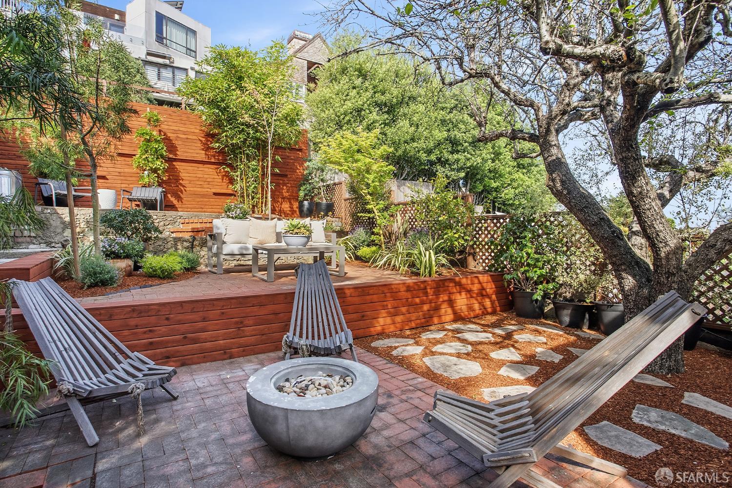 768 De Haro Street