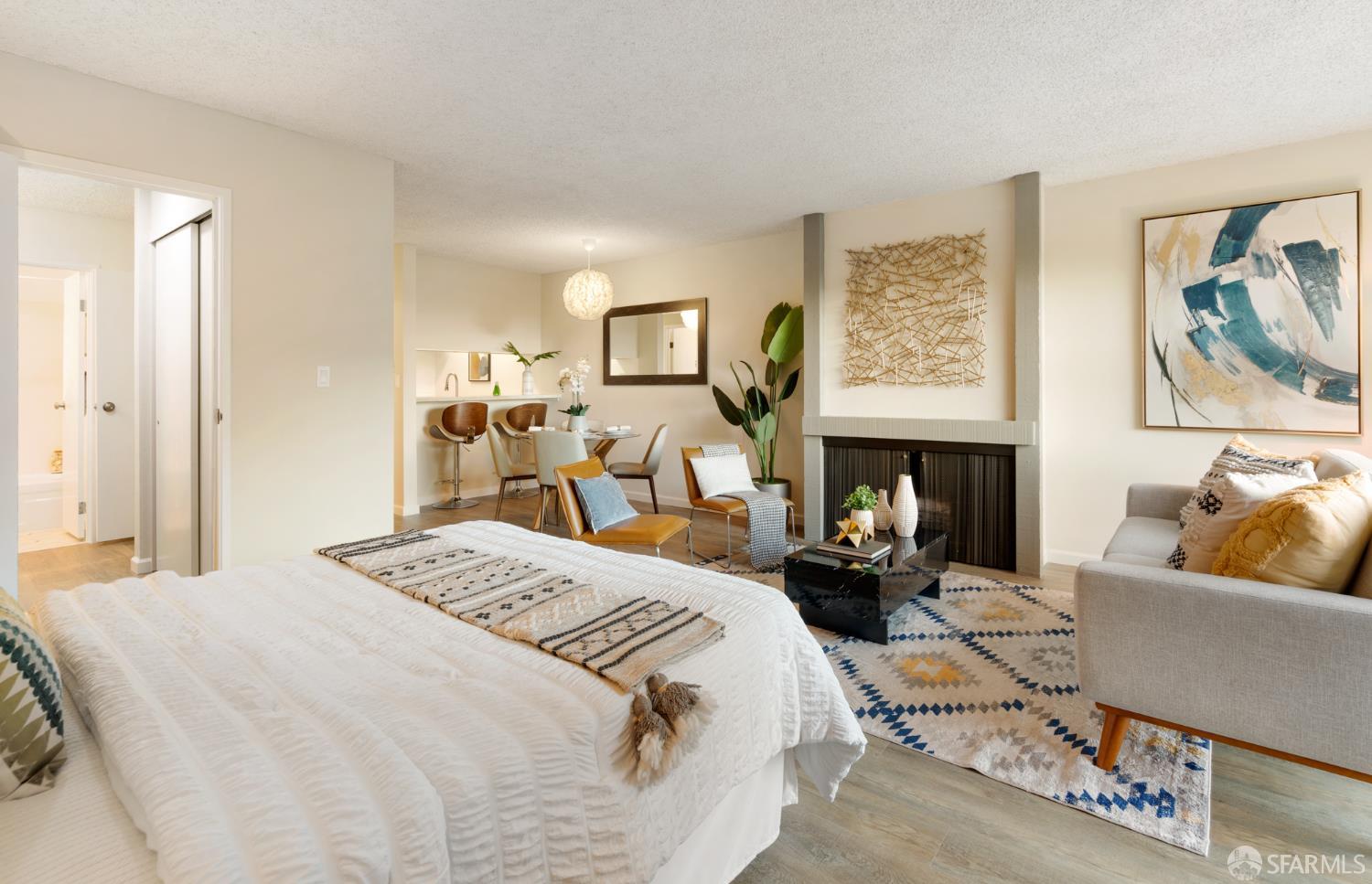 15 Red Rock Way # N207