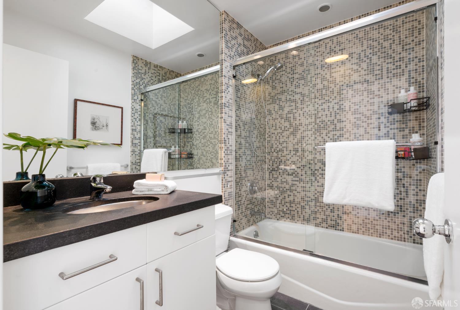 2315 Van Ness Avenue # 7