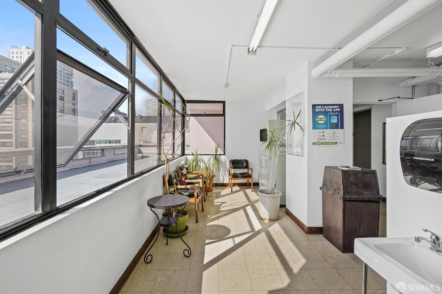 1001 Pine Street # 1211