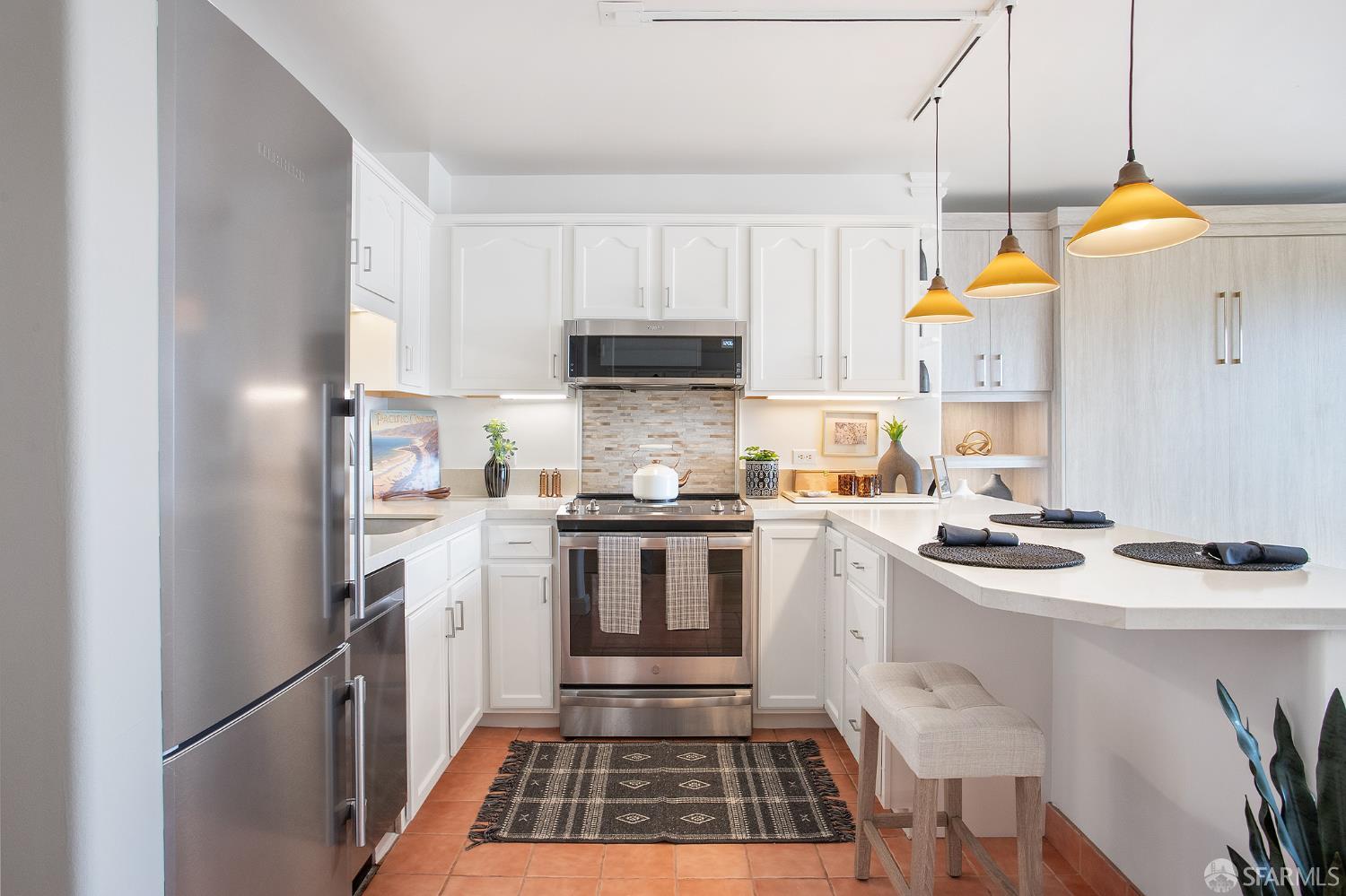 1001 Pine Street # 1211