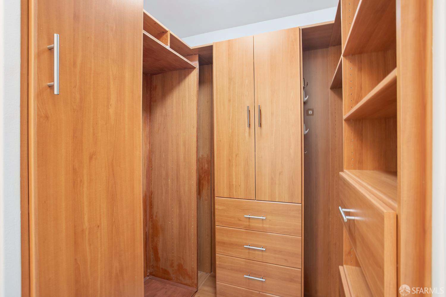 1001 Pine Street # 1211