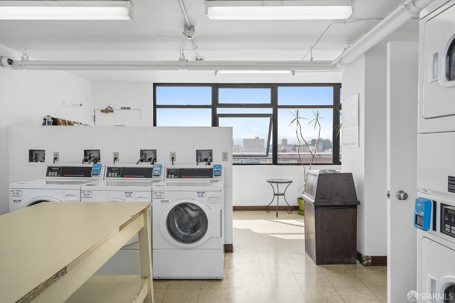 1001 Pine Street # 1211