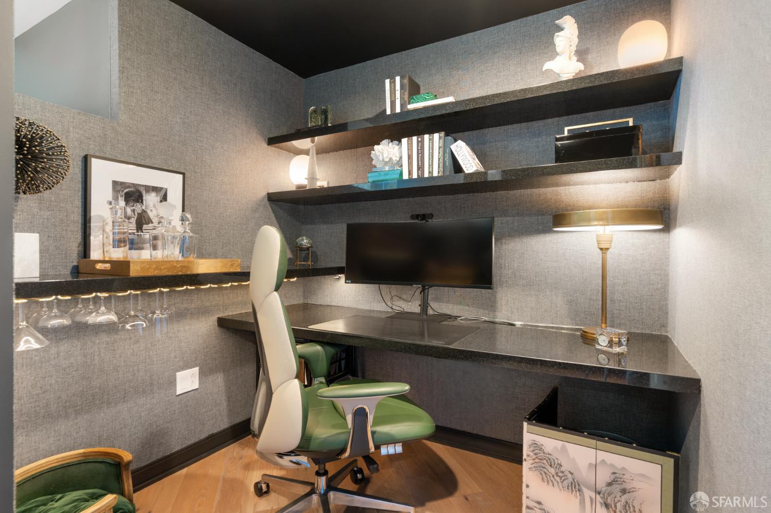 401 Harrison Street Unit: 14A