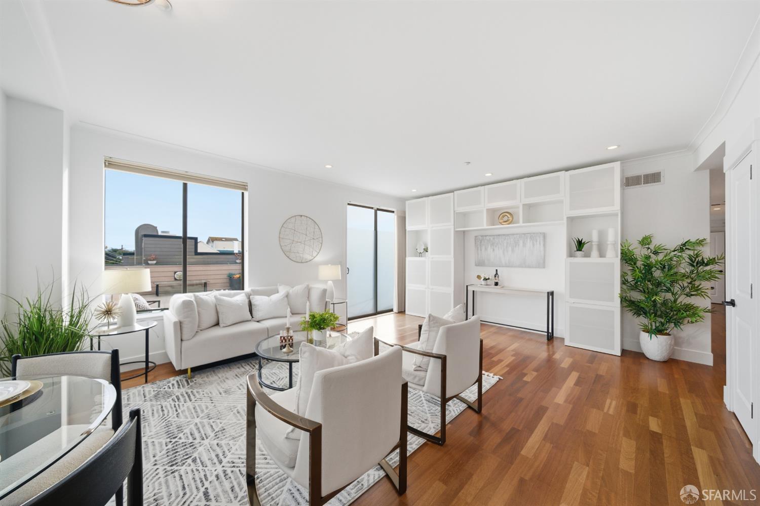 2401 44th Avenue # 1