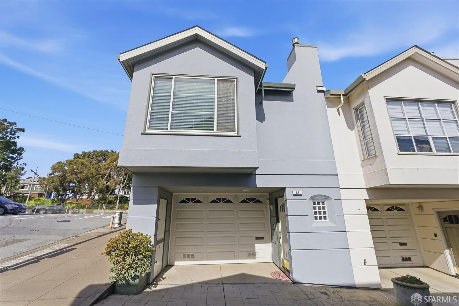 88 Glen Court