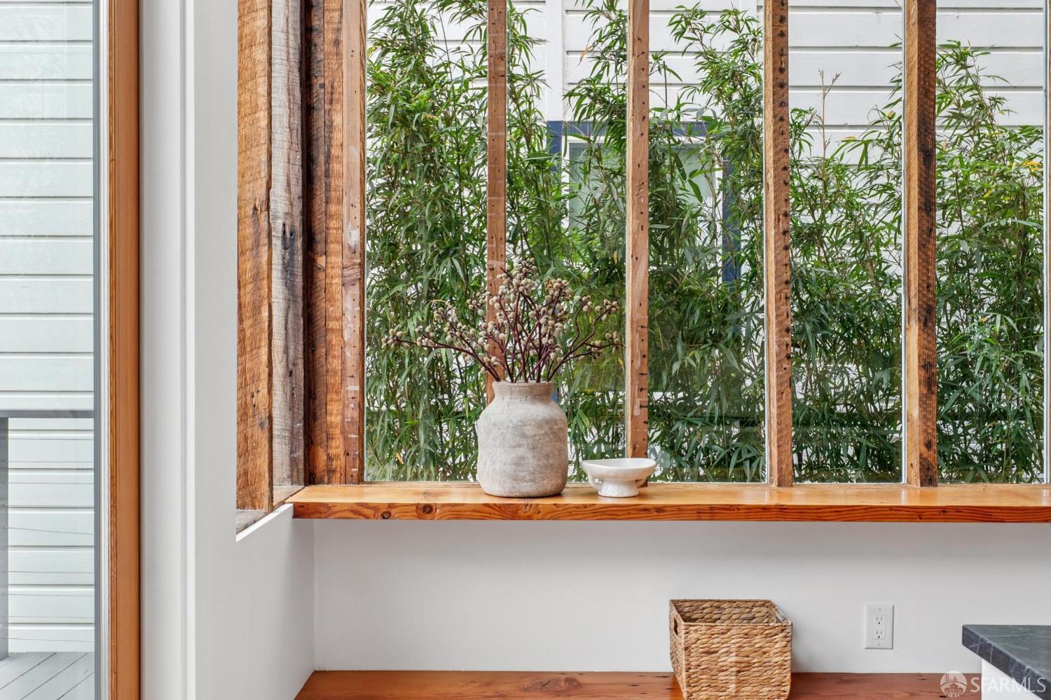 1321 S Van Ness Avenue