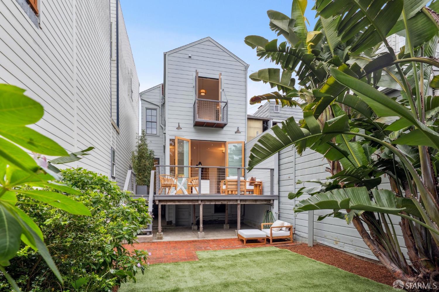 1321 S Van Ness Avenue