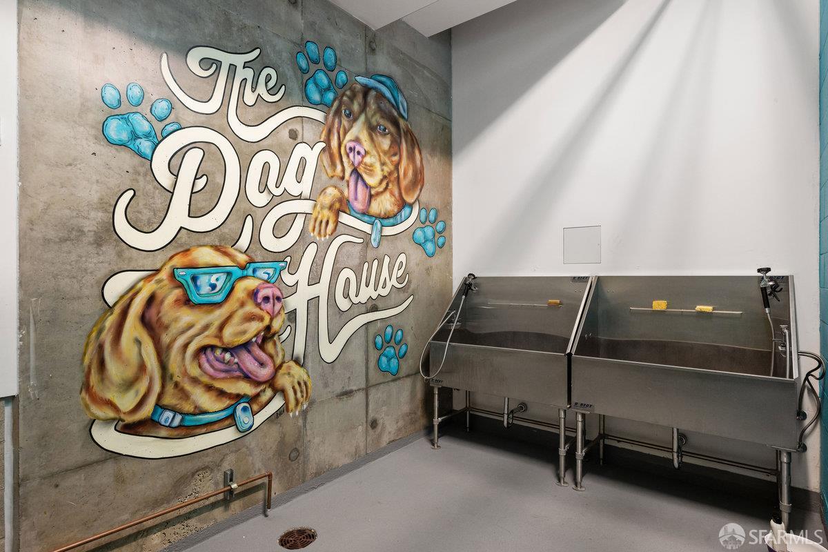 1545 Pine Street # 702