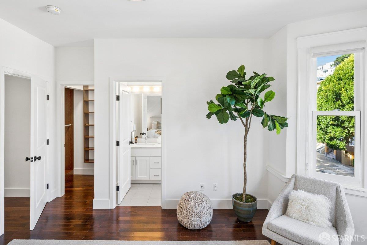 1725 Hyde Street # 5