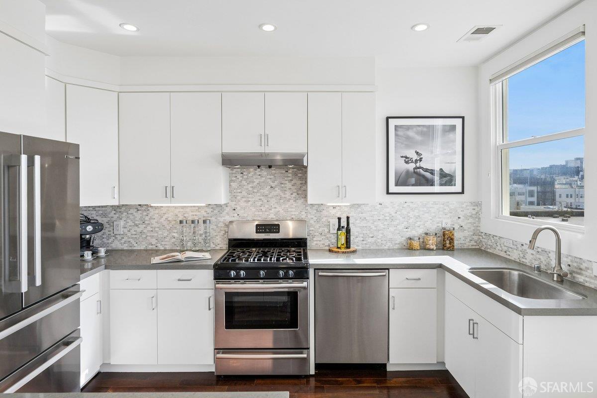 1725 Hyde Street # 5