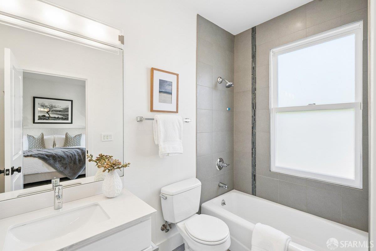 1725 Hyde Street # 5