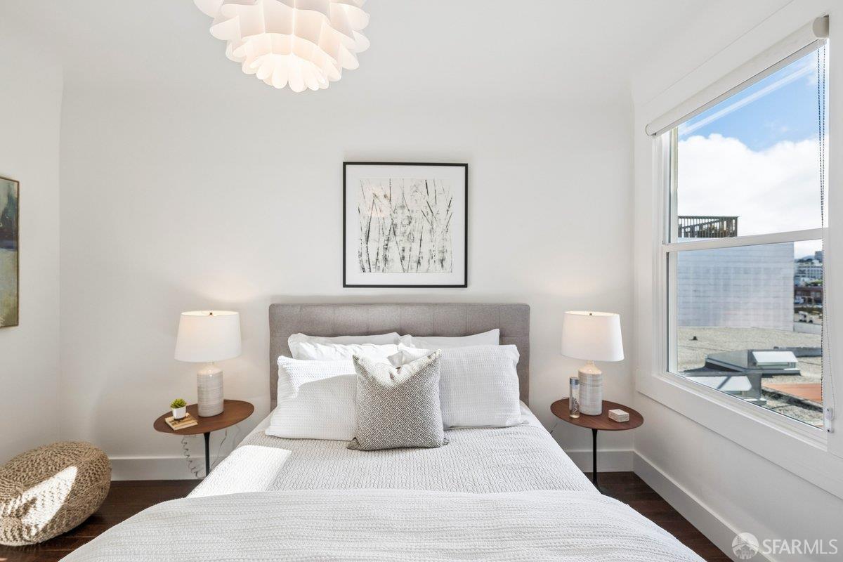 1725 Hyde Street # 5